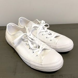 Converse Chuck Taylor All Star — Like NEW